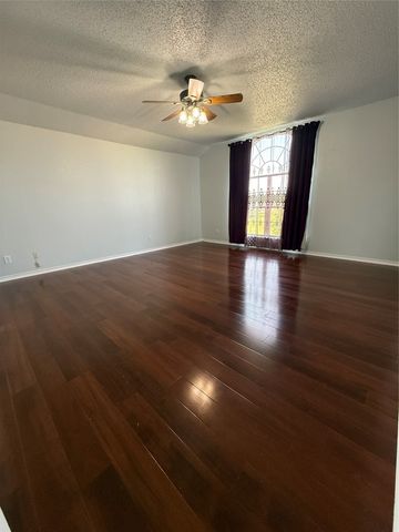 222 Glen Ridge Drive, Murphy, TX 75094
