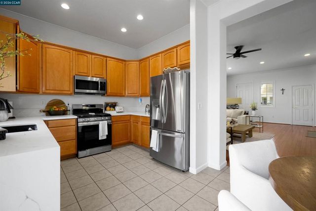 1633 Savannah Ln, Suisun City, CA 94585