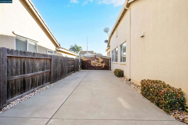 1633 Savannah Ln, Suisun City, CA 94585