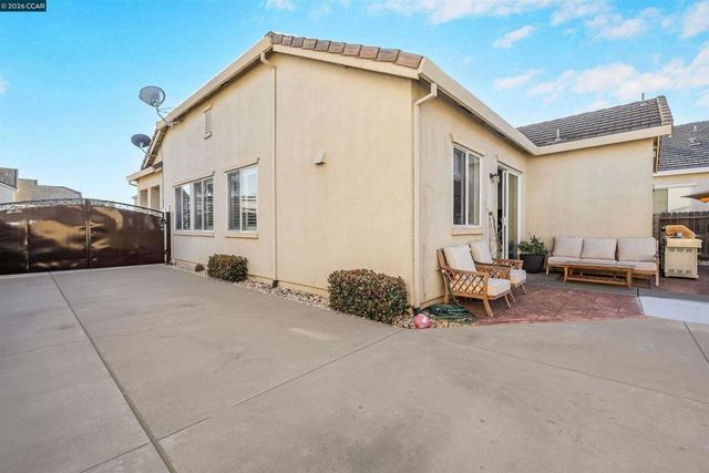 1633 Savannah Ln, Suisun City, CA 94585