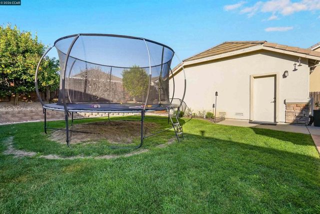 1633 Savannah Ln, Suisun City, CA 94585