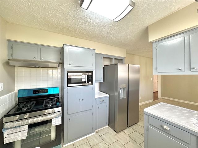 404 Madeline Drive, Bryan, TX 77802