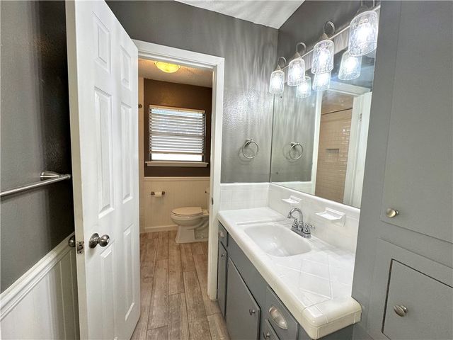 404 Madeline Drive, Bryan, TX 77802