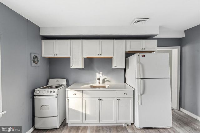 101 2ND ST, Swedesboro, NJ 08085