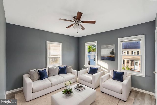 101 2ND ST, Swedesboro, NJ 08085