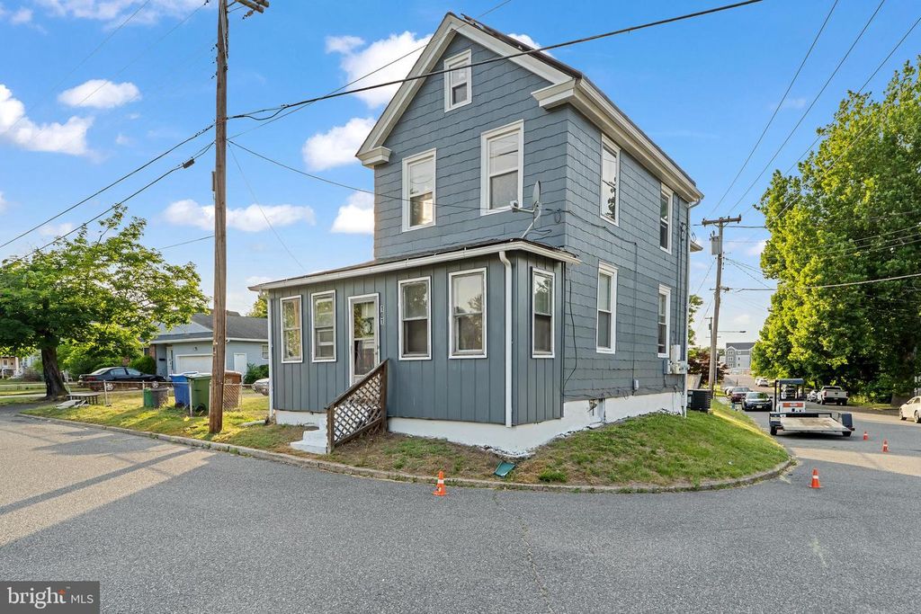101 2ND ST, Swedesboro, NJ 08085