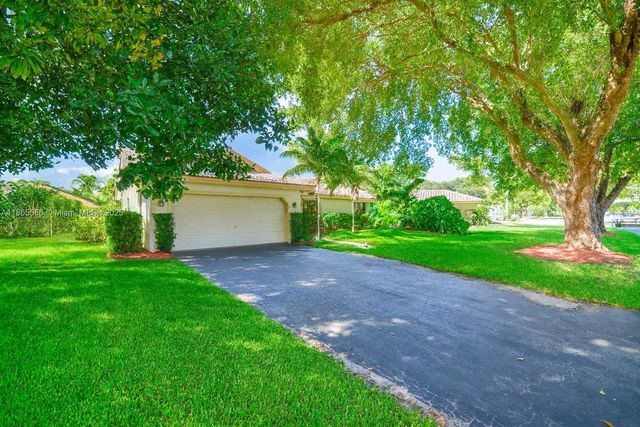 2532 NW 87 Drive, Coral Springs, FL 33065