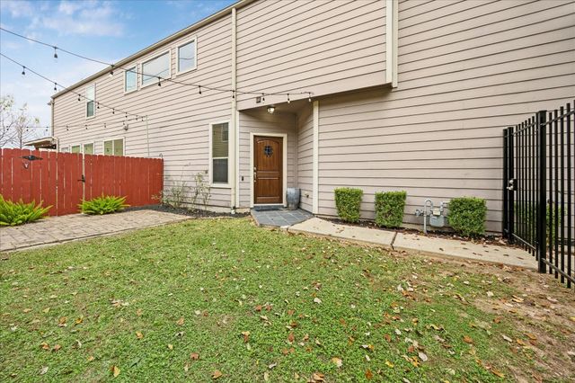 1117 W 26th Street, Houston, TX 77008