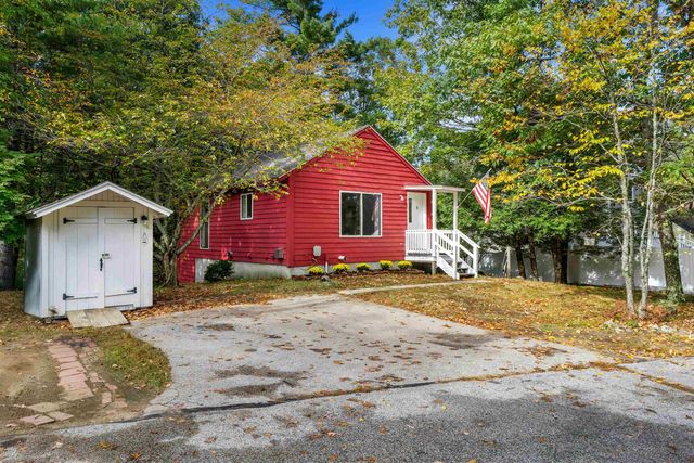 5 S Landing Road, Sandown, NH 03873