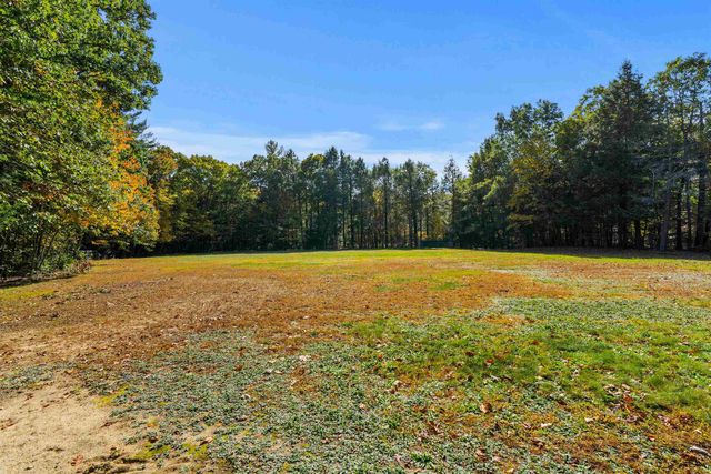 5 S Landing Road, Sandown, NH 03873