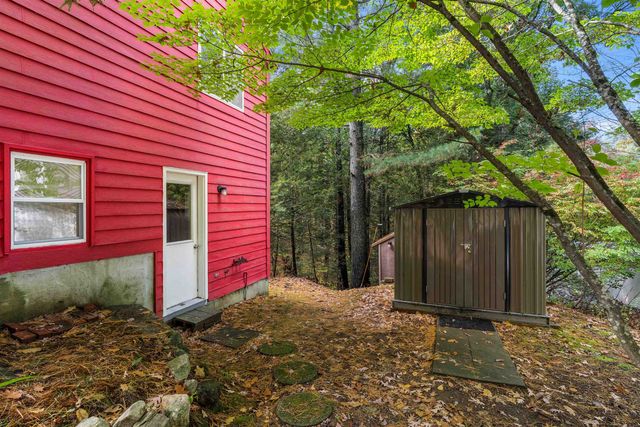 5 S Landing Road, Sandown, NH 03873