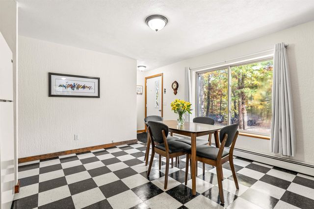 5 S Landing Road, Sandown, NH 03873