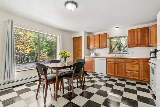 5 S Landing Road, Sandown, NH 03873