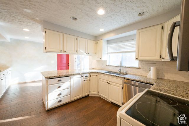 1012 W 3550 N, Pleasant View, UT 84414