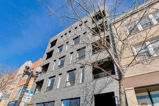 1952 W Lawrence Avenue, Chicago, IL 60640