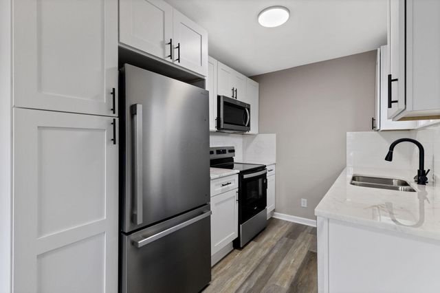 2100 Ferris Road, Columbus, OH 43224