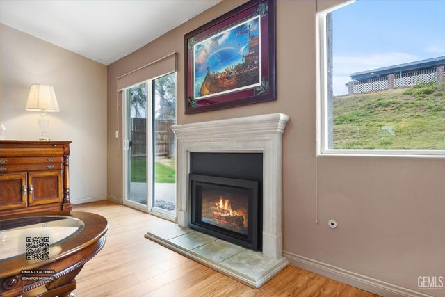 232 Camwood Avenue, Bakersfield, CA 93308