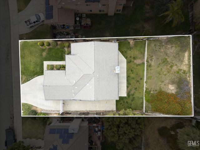 232 Camwood Avenue, Bakersfield, CA 93308