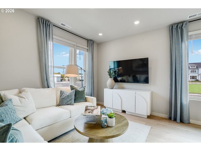 3389 Sw 209th Ave, Hillsboro, OR 97123