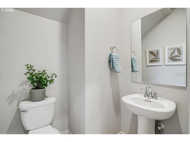 3389 Sw 209th Ave, Hillsboro, OR 97123