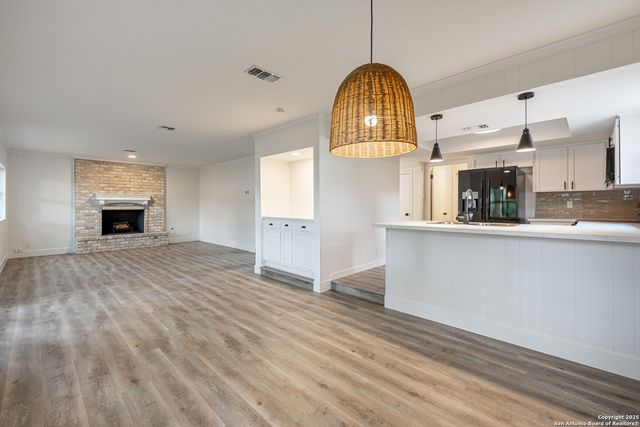 6022 Royal Wood, San Antonio, TX 78239