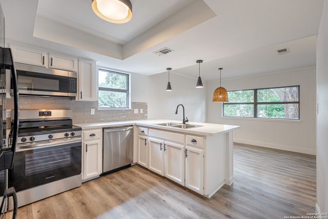 6022 Royal Wood, San Antonio, TX 78239