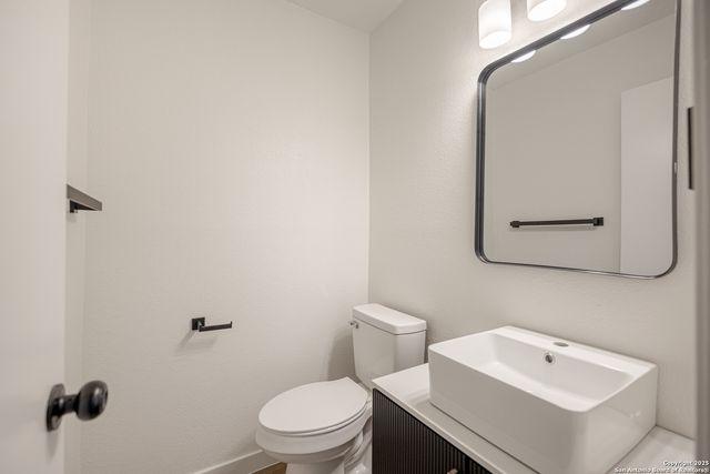 6022 Royal Wood, San Antonio, TX 78239