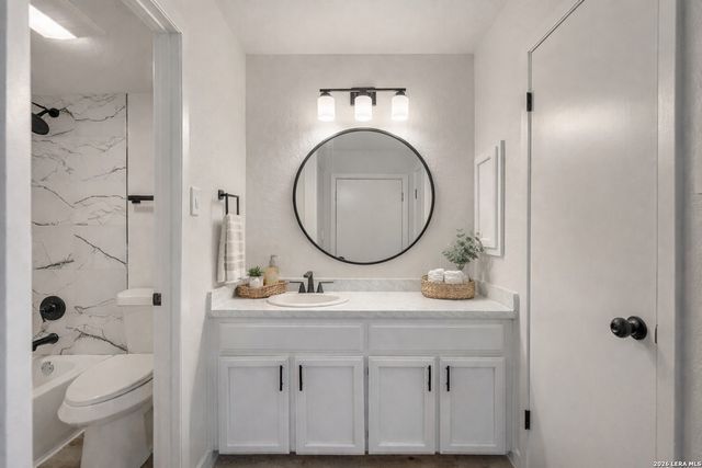 6022 Royal Wood, San Antonio, TX 78239