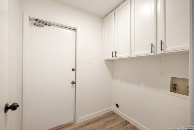 6022 Royal Wood, San Antonio, TX 78239