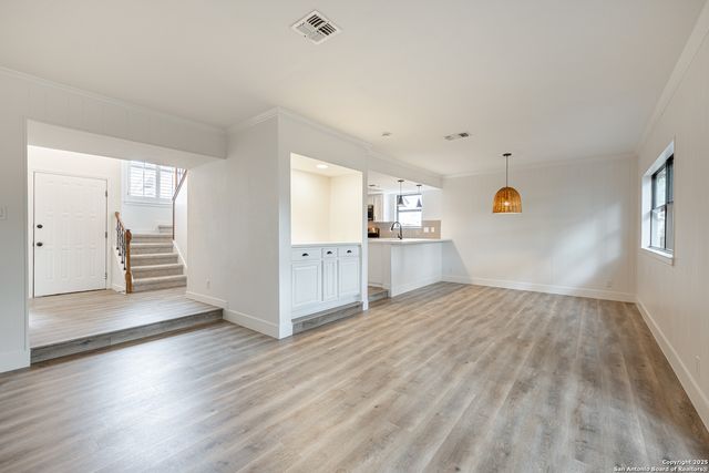 6022 Royal Wood, San Antonio, TX 78239