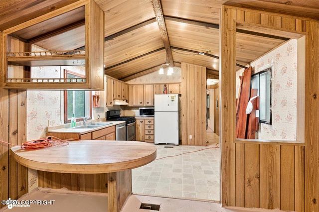 946 N Satisfied Drive, Wasilla, AK 99654