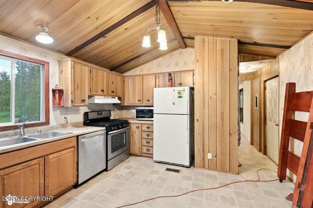 946 N Satisfied Drive, Wasilla, AK 99654
