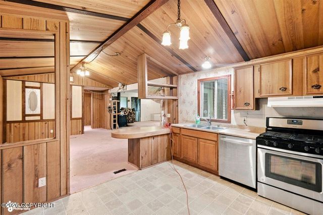946 N Satisfied Drive, Wasilla, AK 99654