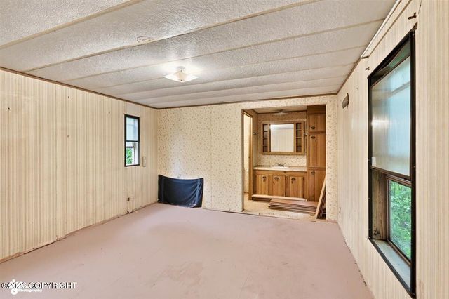 946 N Satisfied Drive, Wasilla, AK 99654