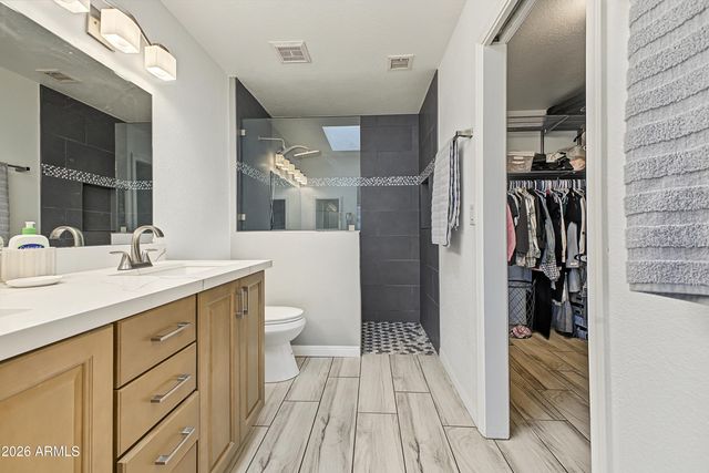 3708 E RENEE Drive, Phoenix, AZ 85050