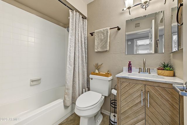 3708 E RENEE Drive, Phoenix, AZ 85050