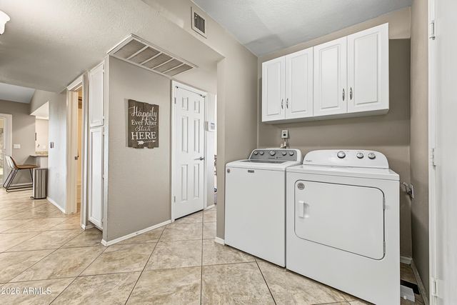 3708 E RENEE Drive, Phoenix, AZ 85050