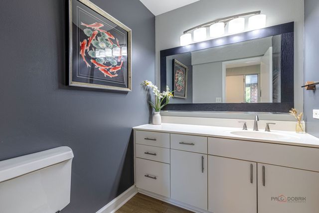 335 Milford Road, Deerfield, IL 60015