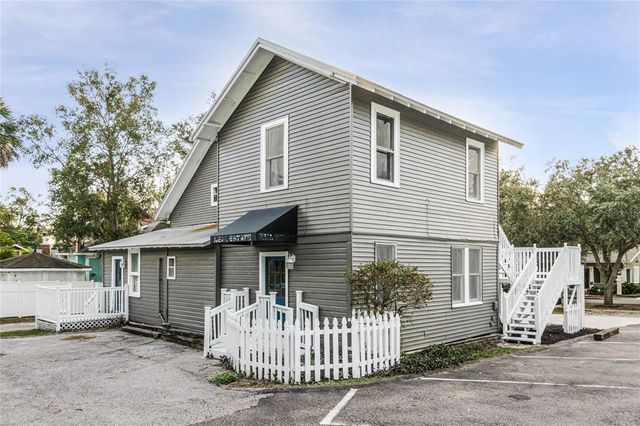 822 N DONNELLY STREET C, Mount Dora, FL 32757