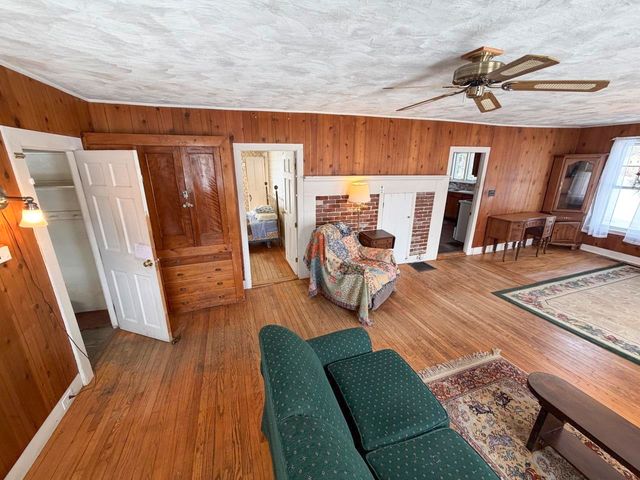 2443 Route 100B, Moretown, VT 05660