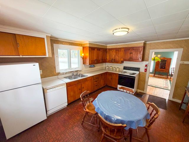 2443 Route 100B, Moretown, VT 05660
