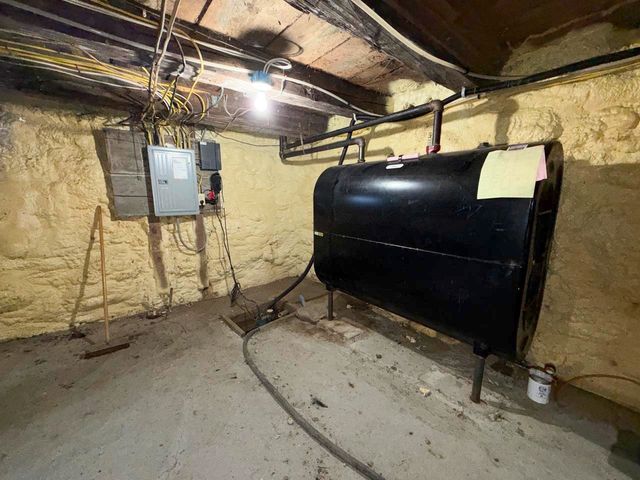 2443 Route 100B, Moretown, VT 05660