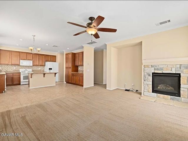 3321 Rosegold Avenue, Rosamond, CA 93560