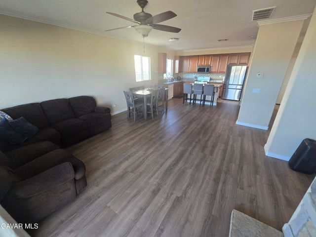 3321 Rosegold Avenue, Rosamond, CA 93560