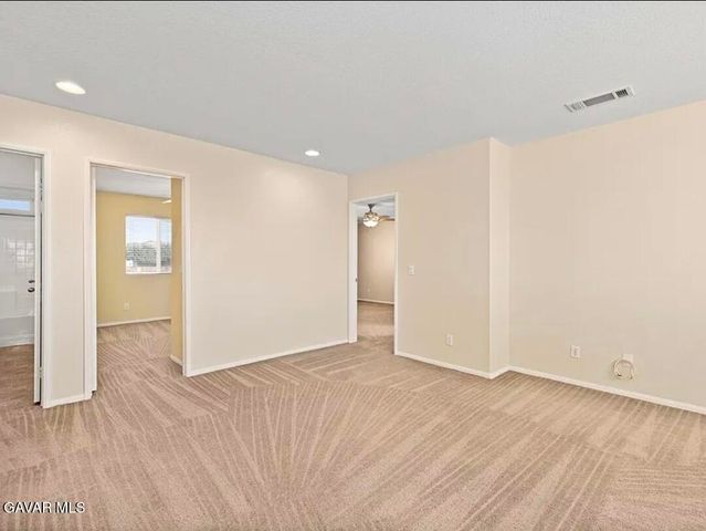 3321 Rosegold Avenue, Rosamond, CA 93560