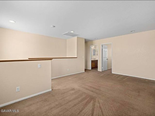 3321 Rosegold Avenue, Rosamond, CA 93560