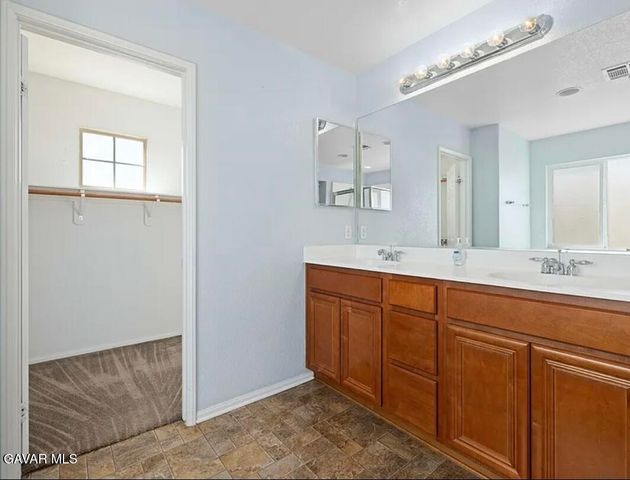 3321 Rosegold Avenue, Rosamond, CA 93560