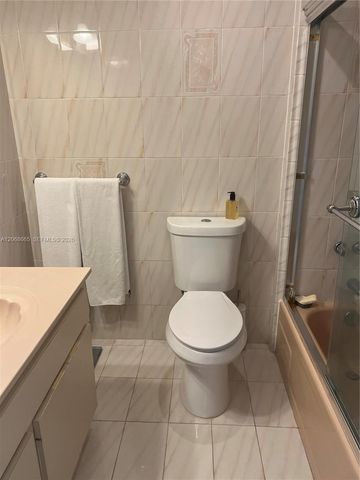 1255 Collins Avenue 705, Miami Beach, FL 33139