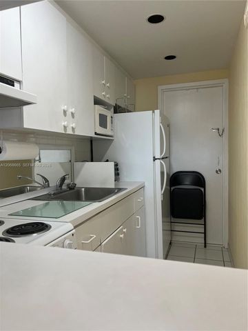 1255 Collins Avenue 705, Miami Beach, FL 33139