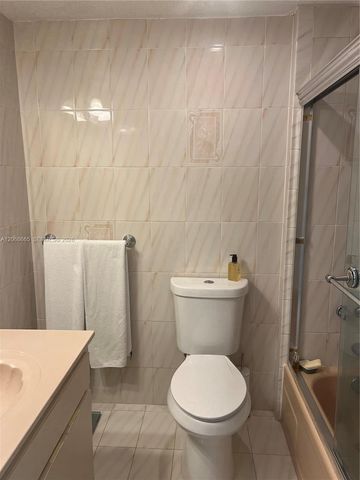 1255 Collins Avenue 705, Miami Beach, FL 33139
